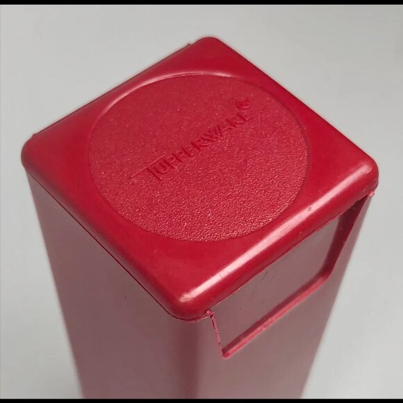 Vintage Tupperware Lipstick or Gum holder, Wonderlier Pill Bowls Keychain - Picture 8 of 16